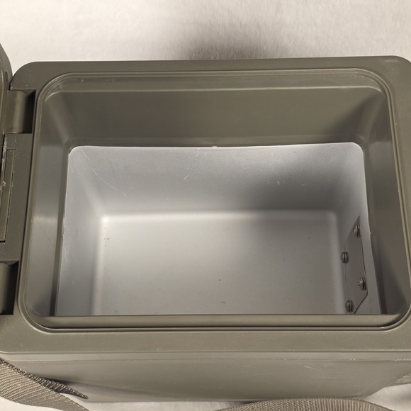 Vector VW222 Portable Travel Cooler & Warmer Mini Console Camo 12V Lighter Plug - Picture 9 of 13